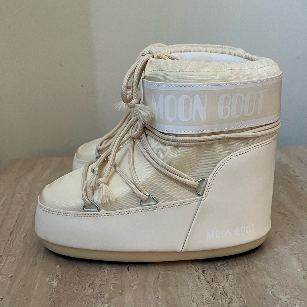Moon boot icon low snow boots
